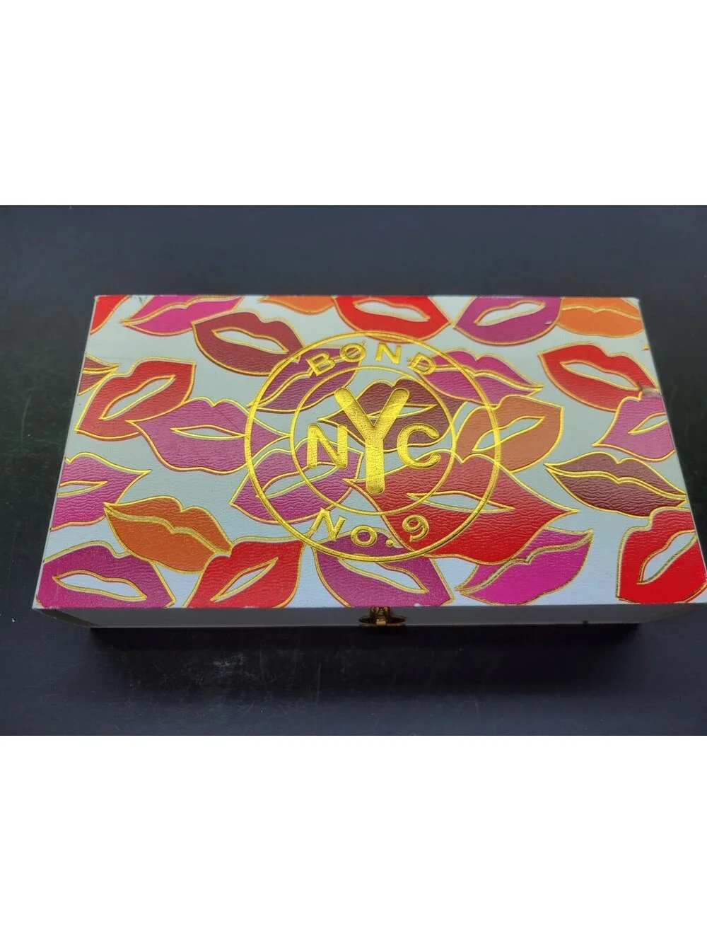 Bond No. 9 New York 2 Pc FASHION AVENUE Refillable Lipstick Set Gold Case  READ!